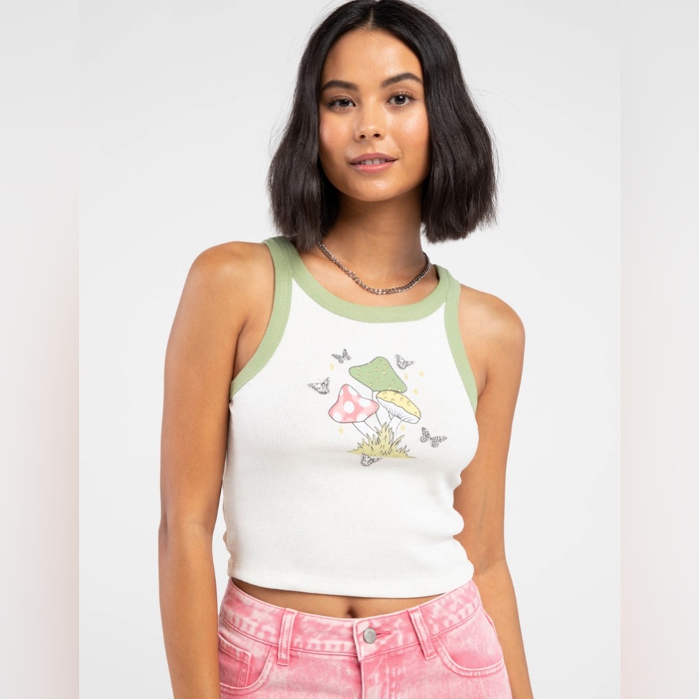 NWOT - Full Tilt - Mushroom 🍄 & Butterfly 🦋 Tank 🧚🏻✨